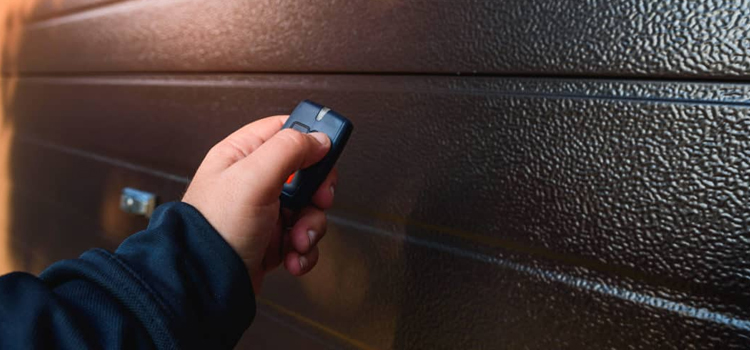 automatic door opener with remote control in Silver Lakes